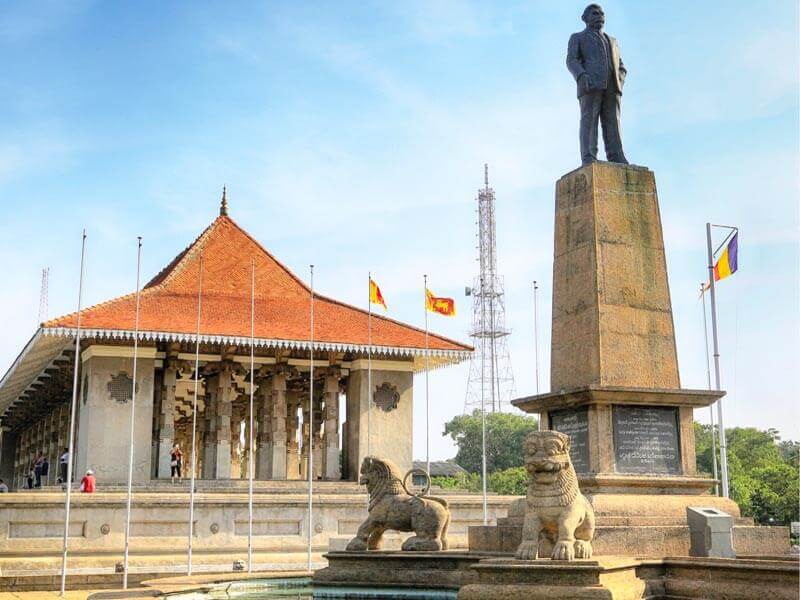 Colombo City Tour from Bentota