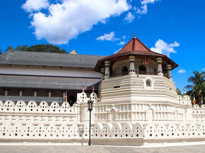 Kandy Day Tour from Bentota