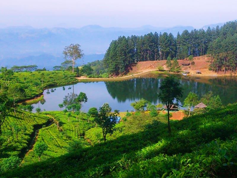 Sembuwatta Lake