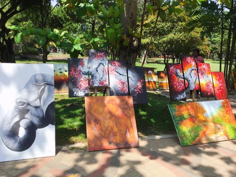 Street Artists at Viharamaha Devi Park